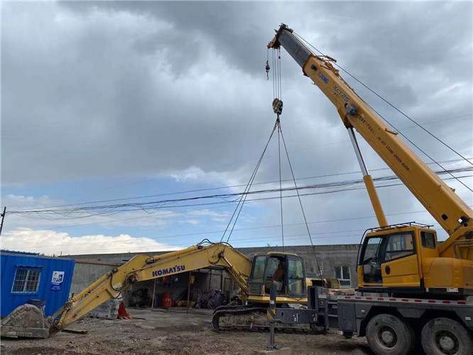 平房区25吨吊车的工作半径是多少？