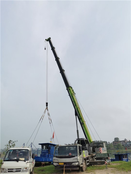 平房区桥梁建设吊装案例